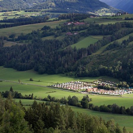 Albatross Mobile Homes On Camping Bella Austria Sankt Peter am Kammersberg ภายนอก รูปภาพ